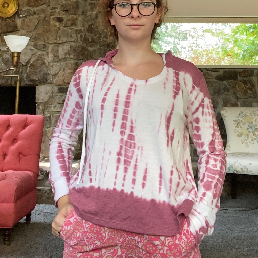 Sweatshirt - Picture 2 of 3